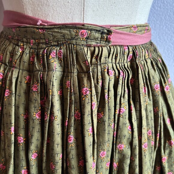 Hand Made Green & Pink Sprig Print Floral Cotton Full Folk Dance Skirt - Picture 3 of 12